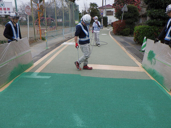 薄層カラー舗装