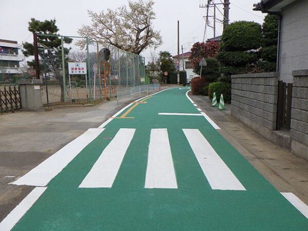 薄層カラー舗装